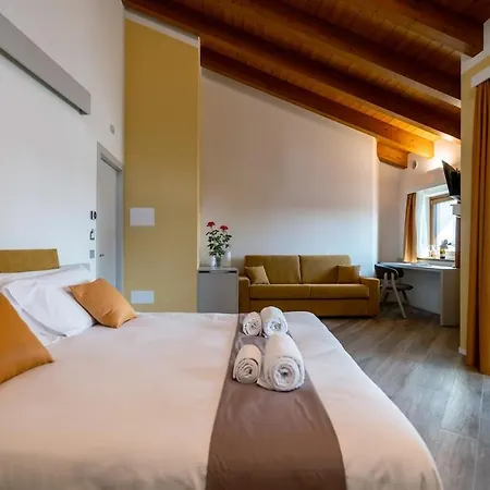 Konukevi Casa Sgubin 4*
